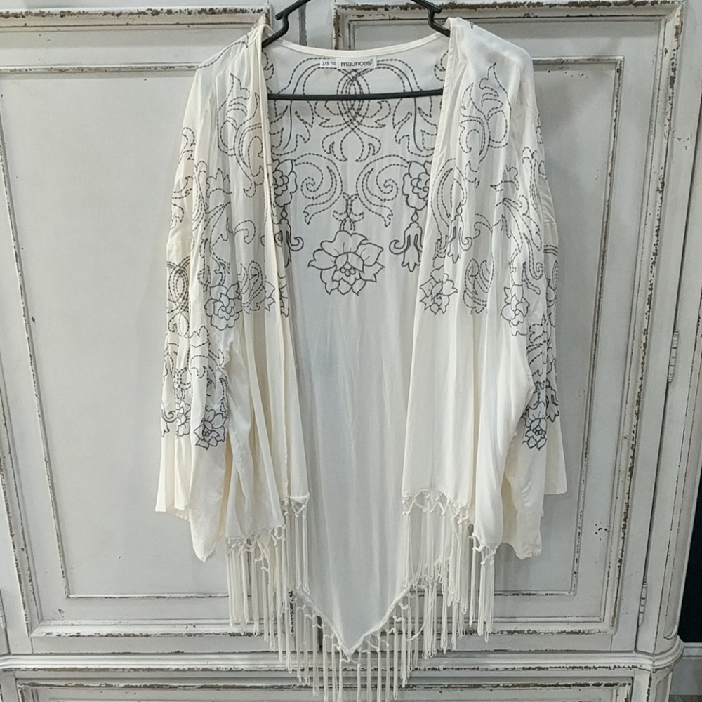 Fringed kimono